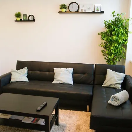 Apartman Slany Appartement *