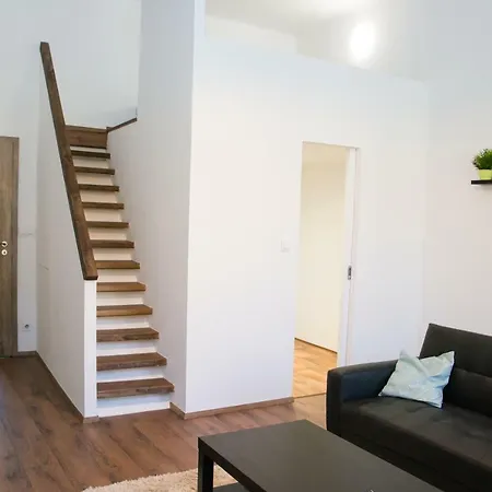 Apartman Slany