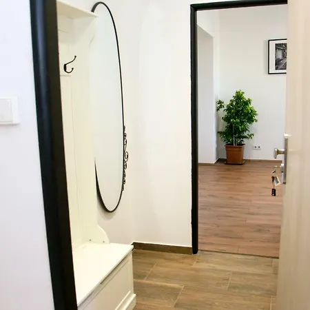 Sunny Aircon In The Centre Of Slaný