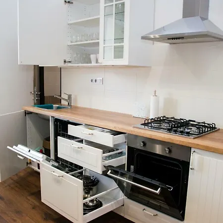 Sunny Aircon In The Centre Of Slaný